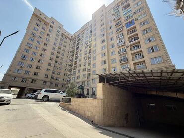 офис в бизнес центре: 1 бөлмө, 38 кв. м, Элитка, 3 кабат, Евроремонт