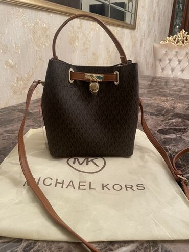 Çantalar: Çiyin çantası, Michael Kors, Yeni