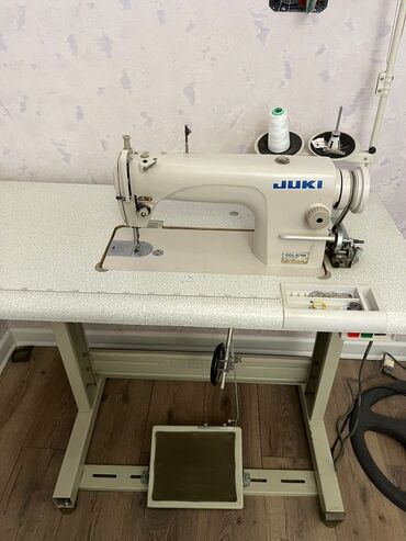 Mexaniki əl alətləri: JUKI DDL-8700 sənaye tikiş maşını - Birbaşa tikiş (straight stitch)