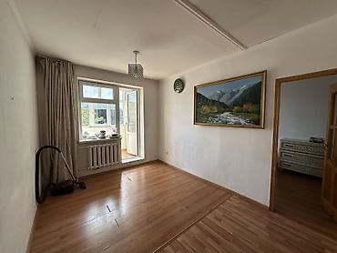 Бөлмөлөрдү сатып алуу: 4 бөлмө, 84 м², Жеке план, 3 кабат, Эски ремонт — 7