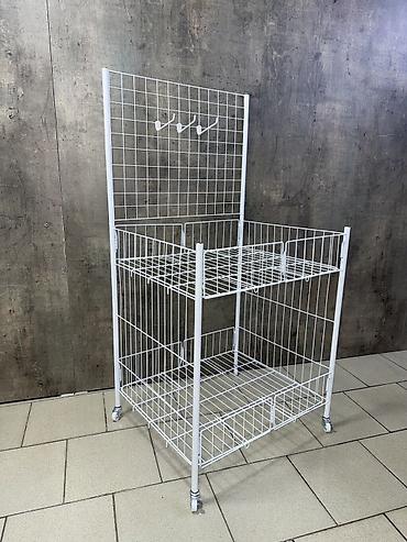 Торговое оборудование: Стеллаж Для косметики, На колесах, 130 см * 65 см * 55 см, 
Новый — 1