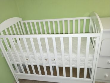 poklanjam krevetac za bebe: Upotrebljenо, bоја - Bela