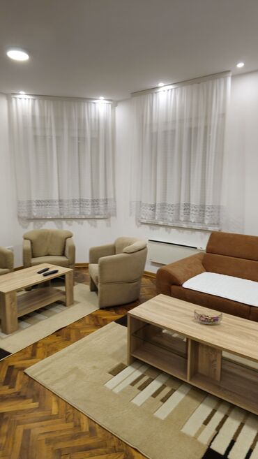 Dugoročni najam stanova: 3 sobe — 15