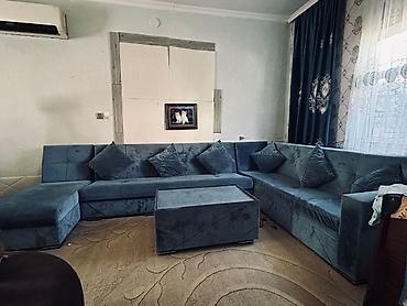 Divanlar: Divan 450 azn satılir.Ölçüsü 4metr sağ teref 2 metr sol teref 1.50 di — 1