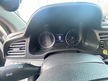 11000: Hyundai Avante: 2019 г., Автомат, Бензин, Седан — 8