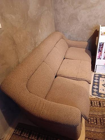 Divan və kreslo dəstləri: İşlənmiş, Divan-kravat, 2 kreslo, Divan, Bazalı, Açılan — 2