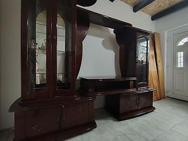 Stilske vitrine: Drvena dnevna soba – vitrina i TV komoda u kompletu - Materijal — 22