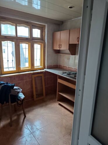 1 комнатная квартира в баку: Sumqayıt, 1 otaqlı, Köhnə tikili, 33 kv. m