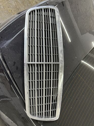 посадка машины: Решётка радиатора для автомобиля Mercedes Benz w210 - Вертикальный