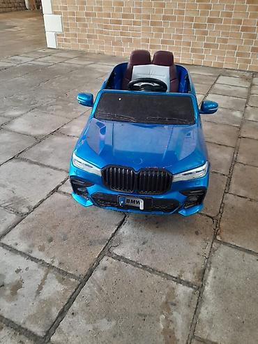 Uşaq üçün elektrik maşınları: Uşaq üçün elektrikli minik maşını – BMW üslubunda, mavi rəng — 1