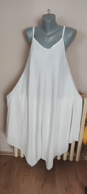 haljine sa ruzama: L (EU 40), bоја - Bela, Drugi stil, Na bretele