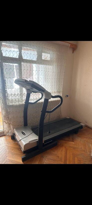Qaçış trenajorları: 1200 alınıb az işlənib 150 klo daşıya bilir. 800azn .Afaq