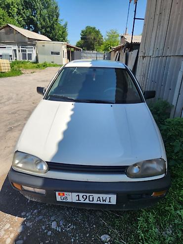Volkswagen Golf: 1992 г., 1.8 л, Механика, Бензин, Хэтчбэк — 1