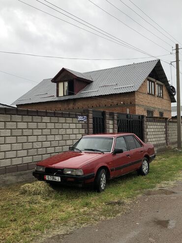 мазла 626: Mazda 626: 1987 г., 2 л, Бензин