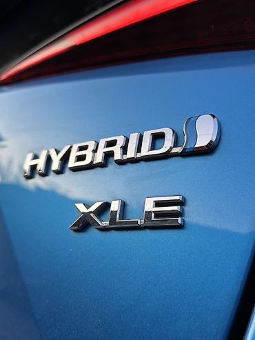 Toyota: Toyota Prius: 2020 г., 1.8 л, Автомат, Гибрид, Хэтчбэк — 4