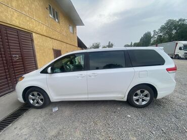 Toyota: Toyota Sienna: 2011 г., 2.7 л, Автомат, Бензин, Минивэн