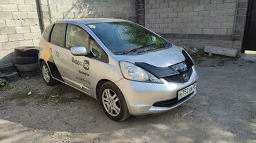 Honda: Honda Fit: 2007 г., 1.3 л, Вариатор, Бензин, Хэтчбэк