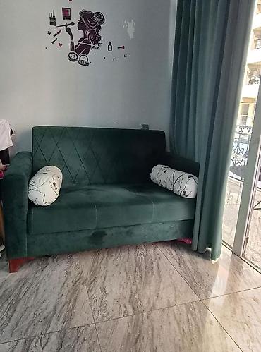 Nigar3. divan satılır 200 azn. təzədi 4 aydi alınıb. Unvan Həzi