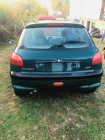 id gra: KOMPLETAN AUTO U DELOVIMA ZA PEUGEOT 206 | peugeot 1.4 benzin .5 — 2