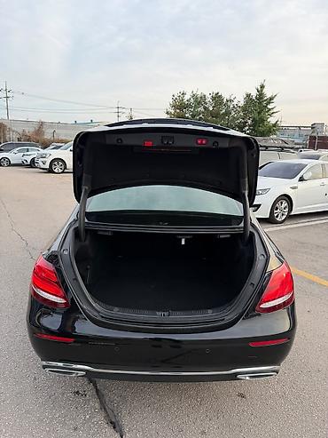 Mercedes-Benz: Mercedes-Benz E-Class: 2020 г. — 12
