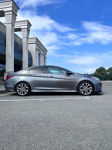 sorento arxa stop: Hyundai Sonata sedan – boz rəngli, dinamik və komfortlu şəhər/tras — 3