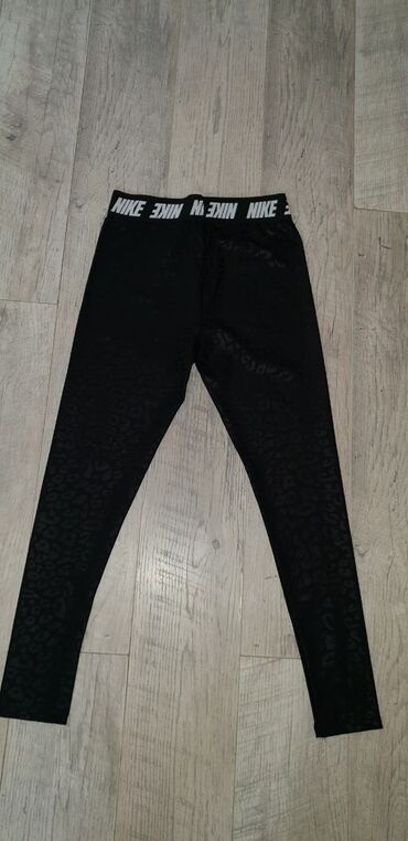 Gornji i donji deo: Nike, M, Jednobojni, bоја - Bela na lalafo.rs — 8 Gornji i donji deo: Nike, M, Jednobojni, bоја - Bela — 8