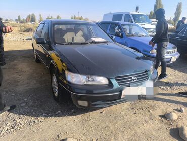 Toyota: Toyota Camry: 1998 г., 2.2 л, Автомат, Бензин