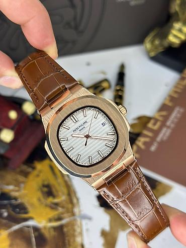 Aksesuarlar: Patek Philippe Nautilus – klassik lüks saat Xüsusiyyətlər: - Korpus — 4