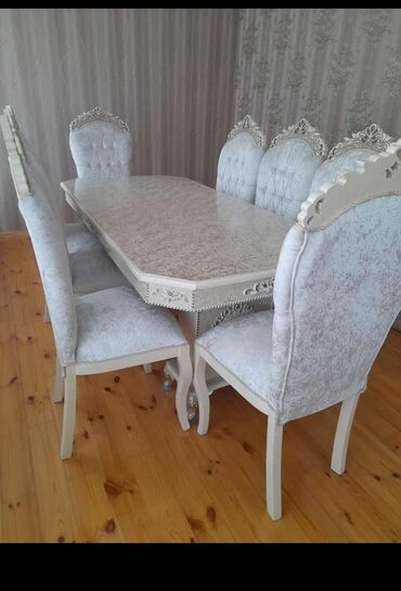Masalar: Qonaq otağı üçün, İşlənmiş, Açılmayan, Dördbucaq masa, 8 stul