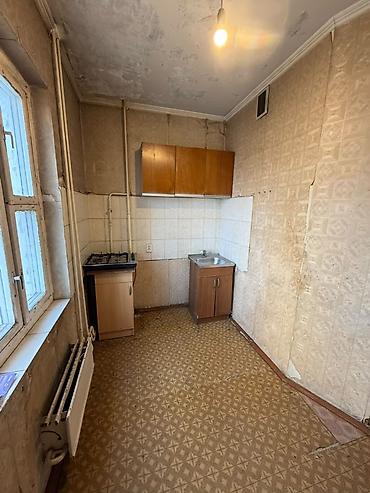 студенты: 1 комната, 35 м², 105 серия, 3 этаж, Требуется ремонт — 3