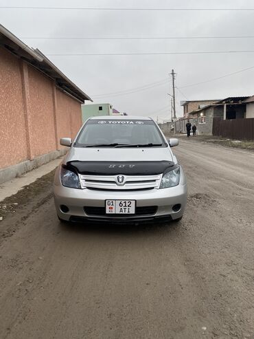 привозные: Toyota ist: 2003 г., 1.3 л, Автомат, Бензин, Хэтчбэк