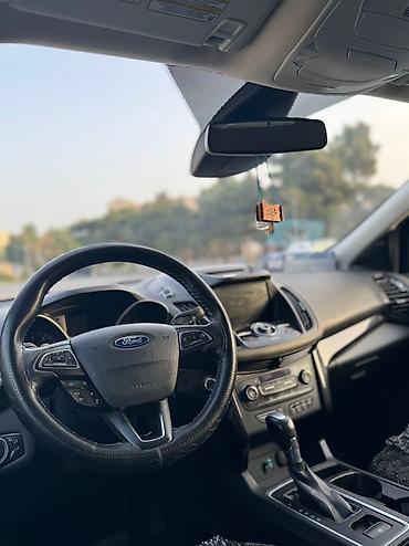 Ford: Ford Escape: 1.5 l | 2017 il 112000 km Ofrouder/SUV — 13