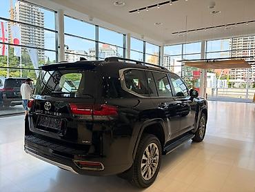 byd e6: Toyota Land Cruiser: 2026 г., 3.5 л, Автомат, Гибрид, Внедорожник — 2