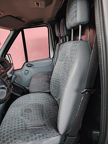 Yük maşınları: Ford Transit yük furgonu - Korpus: qapalı panel furgon, ikitaylı arxa — 11