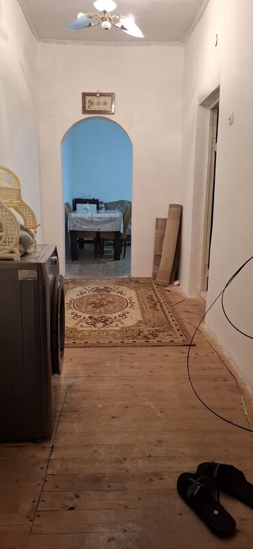 Həyət evləri və villaların satışı: 4 otaqlı, 80 kv. m, Kredit yoxdur, Orta təmir — 12