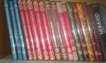 dim edebiyyat kitabi: Ədəbiyyat kitabları satılır. Biri 40 manat