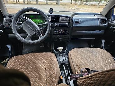 авто бетонноасос: Volkswagen Golf: 1994 г., 1.8 л, Автомат, Бензин, Хэтчбэк — 7