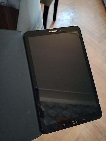 samsung galaxy tab a: Samsung planşet + qapaqlı futlyar - Brend: Samsung - Ekran: təxminən — 2