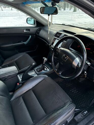 Honda: Honda Accord: 2003 г., 2 л, Типтроник, Бензин, Седан — 10