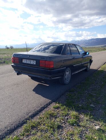 прадаю ауди: Audi 200: 1988 г., 2.2 л, Механика, Бензин, Седан