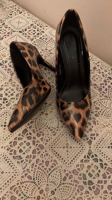 Туфли: Leopard naxışlı qadın klassik tuflilər - Brend/Model: Daxildə — 1