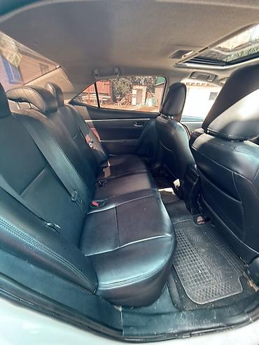света диоты: Toyota Corolla: 2017 г., 1.8 л, Вариатор, Гибрид, Седан — 6