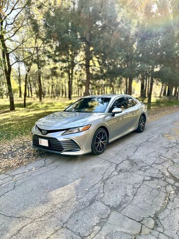 toyta camry: Toyota Camry: 2017 г., 2.5 л, Гибрид, Седан