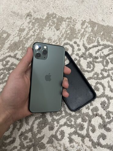 Apple iPhone: IPhone 11 Pro, Б/у, 64 ГБ, Matte Midnight Green, Чехол, 85 %