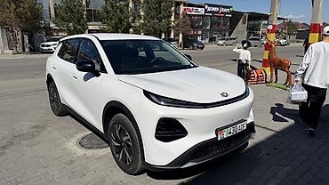 Changan: JMEV : 2026 г., Автомат, Электромобиль, Кроссовер — 4