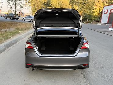 chrysler pacifica: Toyota Camry: 2020 г., 2.5 л, Вариатор, Гибрид, Седан — 5