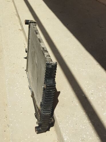 Mühərrik soyutma radiatorları: Mercedes-Benz MERSEDES 1998 il, İşlənmiş -da lalafo.az — 4 Mühərrik soyutma radiatorları: Mercedes-Benz MERSEDES 1998 il, İşlənmiş — 4