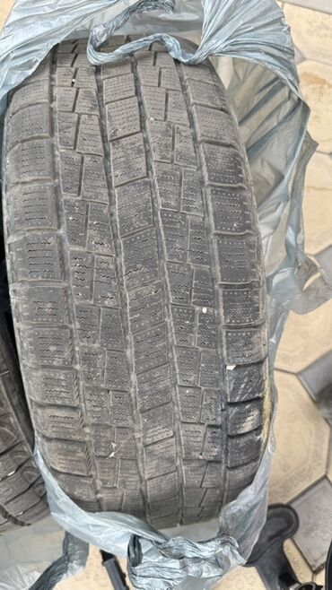 шины на 16 размер: Комплект из 4 зимних шин без шипов (липучка). Особенности: -