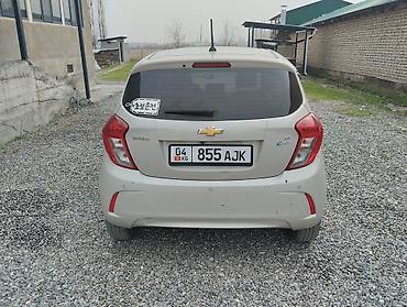 Chevrolet: Chevrolet Spark: 2017 г., 0.1 л, Вариатор, Бензин, Хэтчбэк — 8