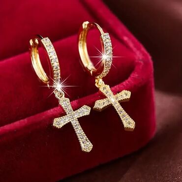 Minđuše: 800 — 25